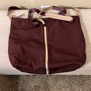 Stella & dot live work play handbag with convertible strap burgundy cream